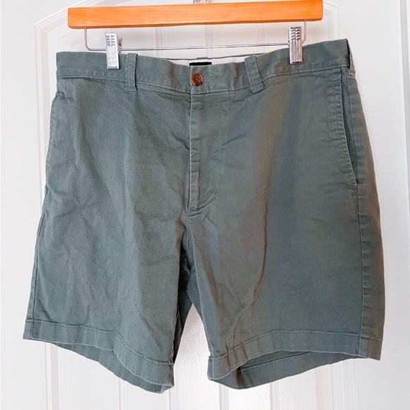 J. Crew Other - J. Crew Men's Olive Chino Flat Front Shorts